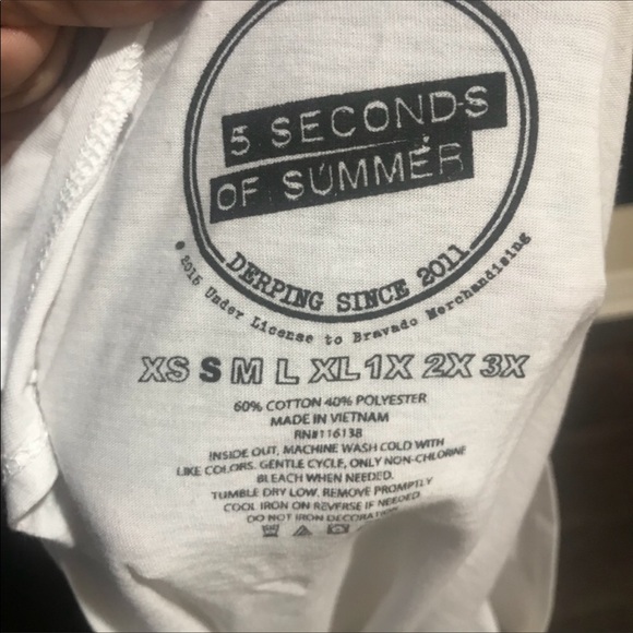 5 Seconds of summer white band tank top size Sm - Picture 7 of 7